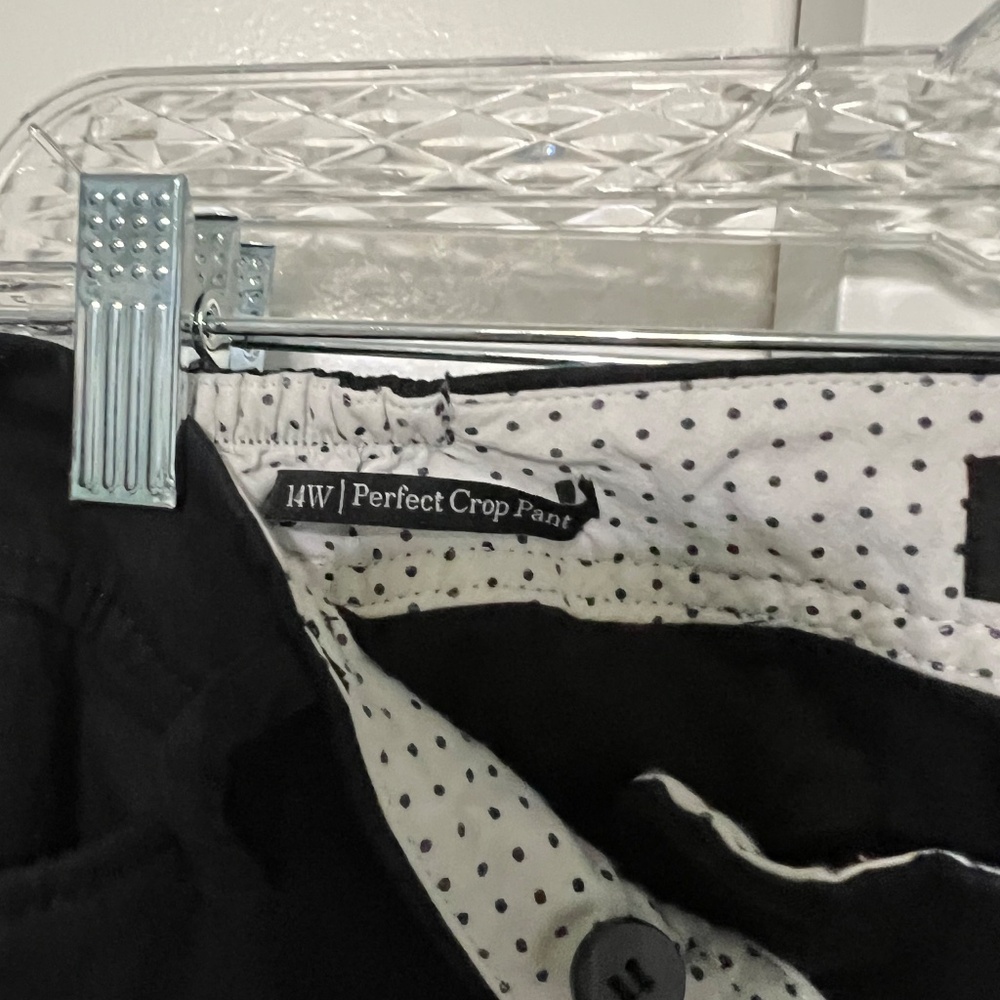 Talbots Perfect Crops - BLACK size 14W - Picture 2 of 5